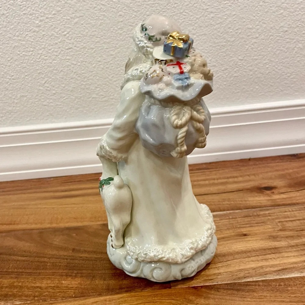 Vintage Palm Tree 2000 Santa Clause Music Figurine We Wish You A Merry Christmas - Picture 4 of 9